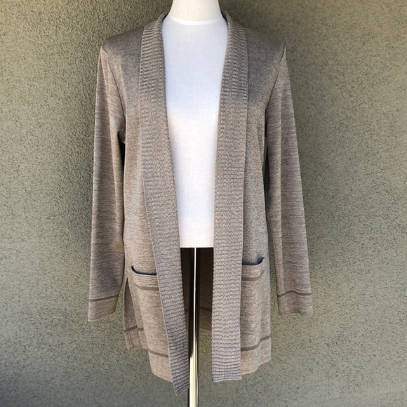 Misook taupe knit cardigan Misook taupe knit cardigan